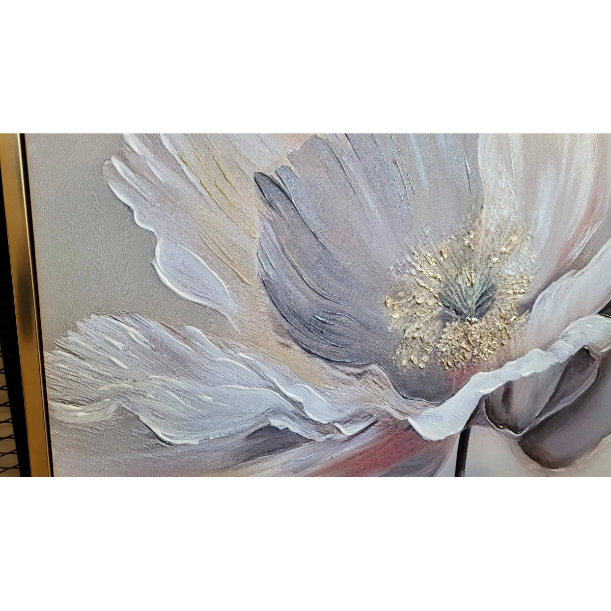 One Beige Flower Textured Partial Oil Painting
